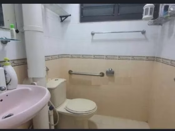 House Rent • Bukit Merah • 65 Telok Blangah Drive • S$3300 • 2-Room (1 BR) • 887ft² / 82m² Photo