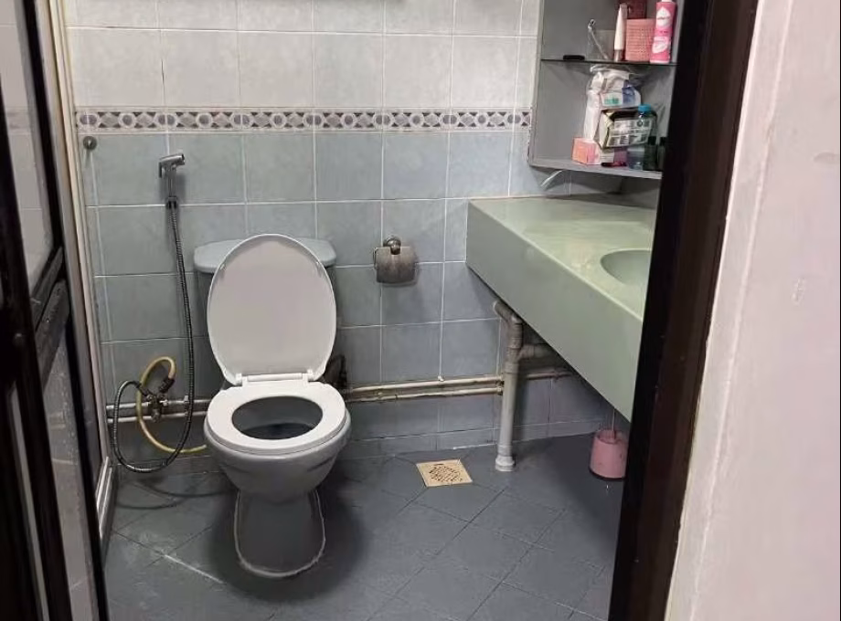 Room Rent • Sembawang • 502A Wellington Circle • S$1400 • 5-Room (4 BR) • Master Room Photo