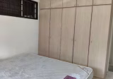 Room Rent • Pasir Ris • 512 Pasir Ris Street 52 • S$1250 • 5-Room (4 BR) • Master Room