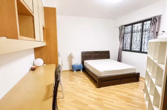Room Rent • Hougang •  The Florida • S$1200 • Condo • Common Room