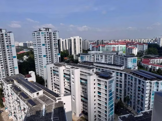 Room Rent • Jurong East • 220 Jurong East Street 21 • S$600 • 5-Room (4 BR) • Room Sharing Photo