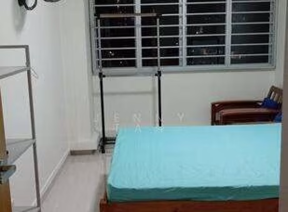 Room Rent • Choa Chu Kang • 626 Choa Chu Kang Street 62 • S$800 • 3-Room (2 BR) • Common Room Photo