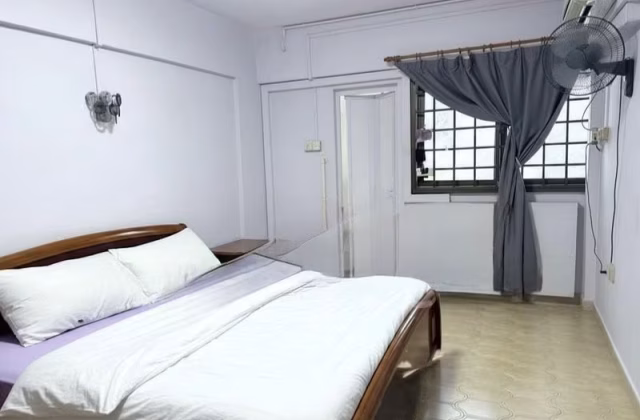Room Rent • Jurong West • 449 Jurong West Street 42 • S$1450 • 4-Room (3 BR) • Master Room