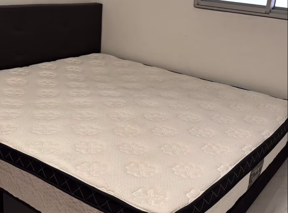 Room Rent • Bukit Batok • 228 Bukit Batok Central • S$850 • 3-Room (2 BR) • Common Room Photo