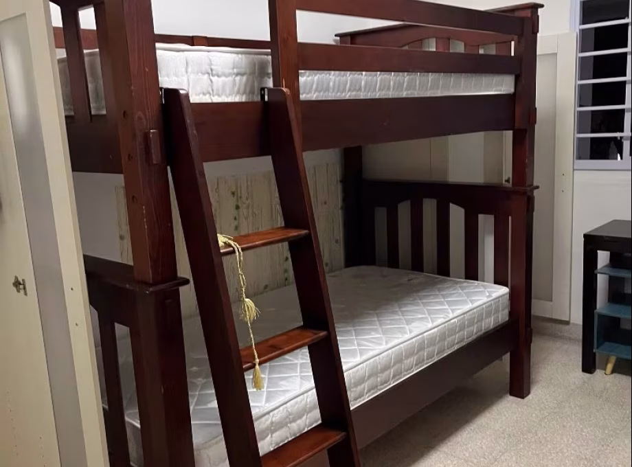 Room Rent • Ang Mo Kio • 433 Ang Mo Kio Avenue 10 • S$490 • 3-Room (2 BR) • Common Room Photo