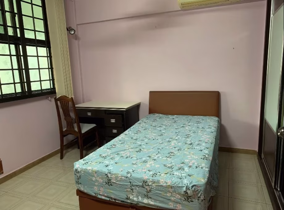 Room Rent • Bishan • 115 Bishan Street 12 • S$1050 • 4-Room (3 BR) • Common Room Photo