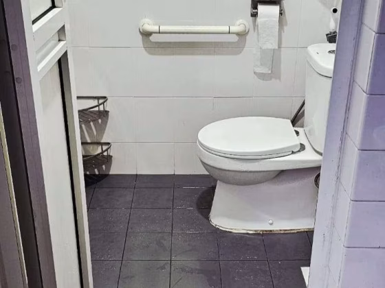 Room Rent • Ang Mo Kio • 465 Ang Mo Kio Avenue 10 • S$650 • 5-Room (4 BR) • Room Sharing Photo