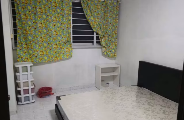 Room Rent • Pasir Ris • 104 Pasir Ris Street 12 • S$900 • 3-Room (2 BR) • Common Room