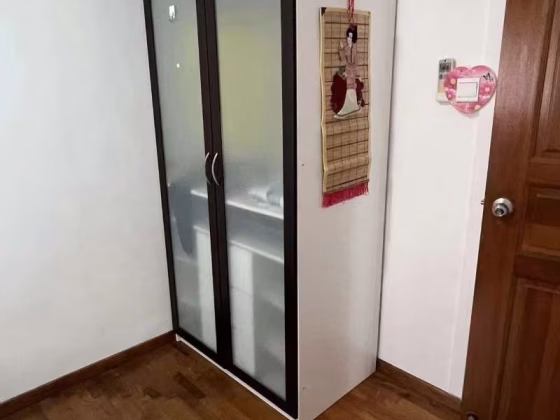 Room Rent • Sengkang • 258A Compassvale Road • S$1000 • 4-Room (3 BR) • Common Room Photo