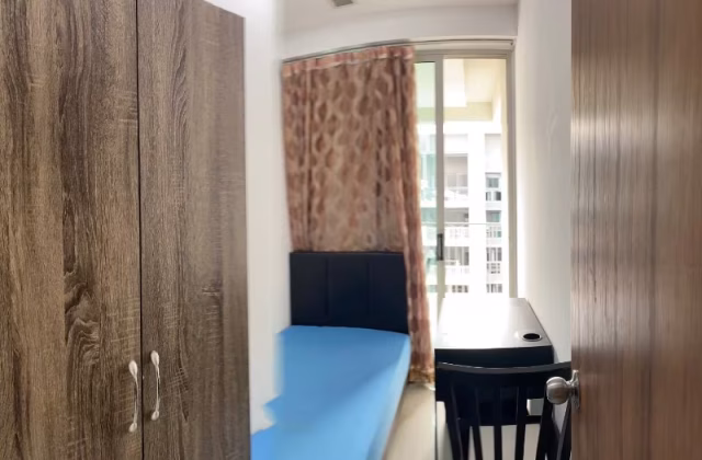 Room Rent • Jurong West •  Caspian • S$1100 • 3-Room (2 BR) • Common Room
