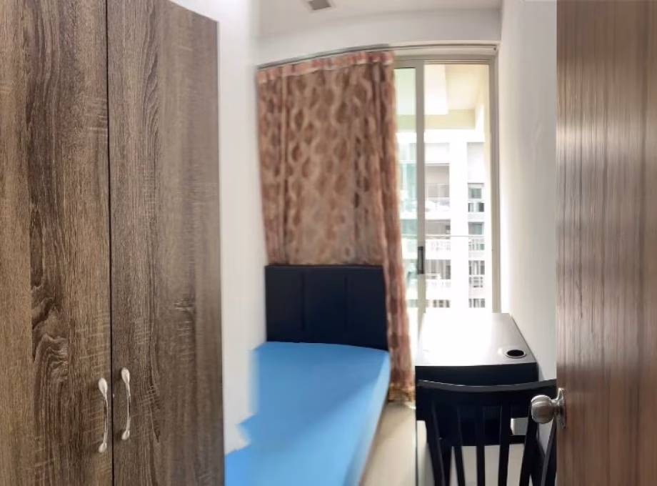 Room Rent • Jurong West •  Caspian • S$1100 • 3-Room (2 BR) • Common Room Photo