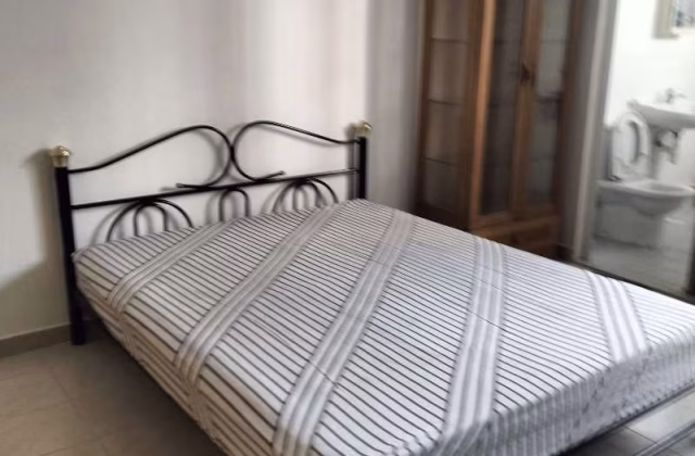 Room Rent • Yishun • 794 Yishun Ring Road • S$1300 • 4-Room (3 BR) • Master Room