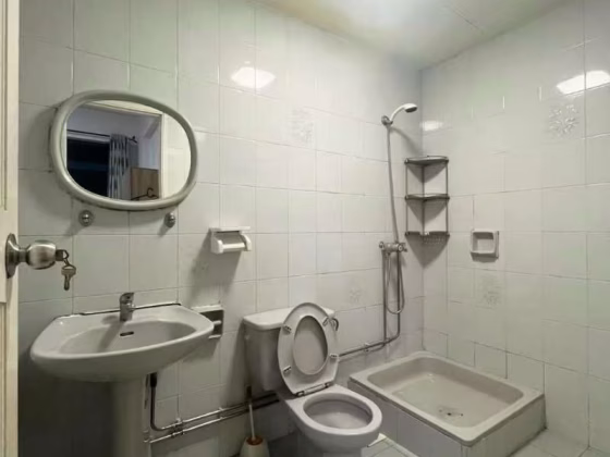 Room Rent • Geylang •  Palm Lodge • S$1850 • Apartment • Master Room Photo