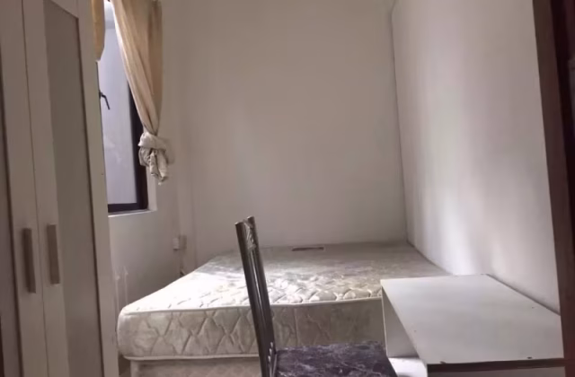 Room Rent • Bukit Merah • 50 Havelock Road • S$900 • 4-Room (3 BR) • Common Room
