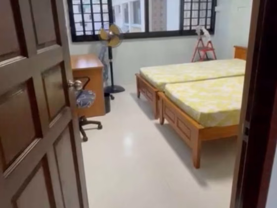 Room Rent • Yishun • 931 Yishun Central 1 • S$900 • 4-Room (3 BR) • Common Room Photo
