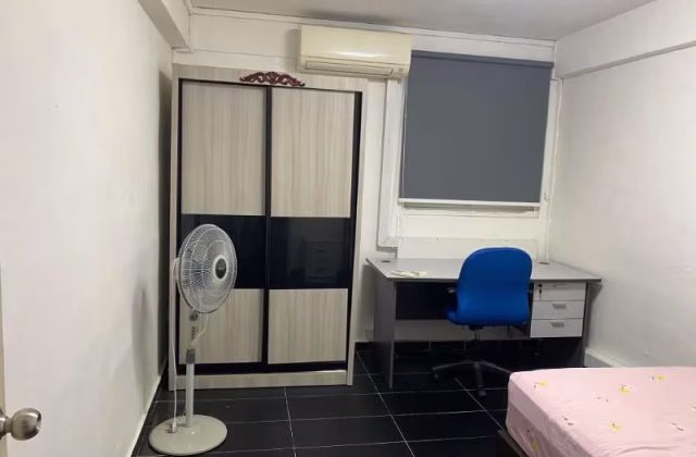 Room Rent • Bedok • 56 New Upper Changi Road • S$800 • 3-Room (2 BR) • Common Room