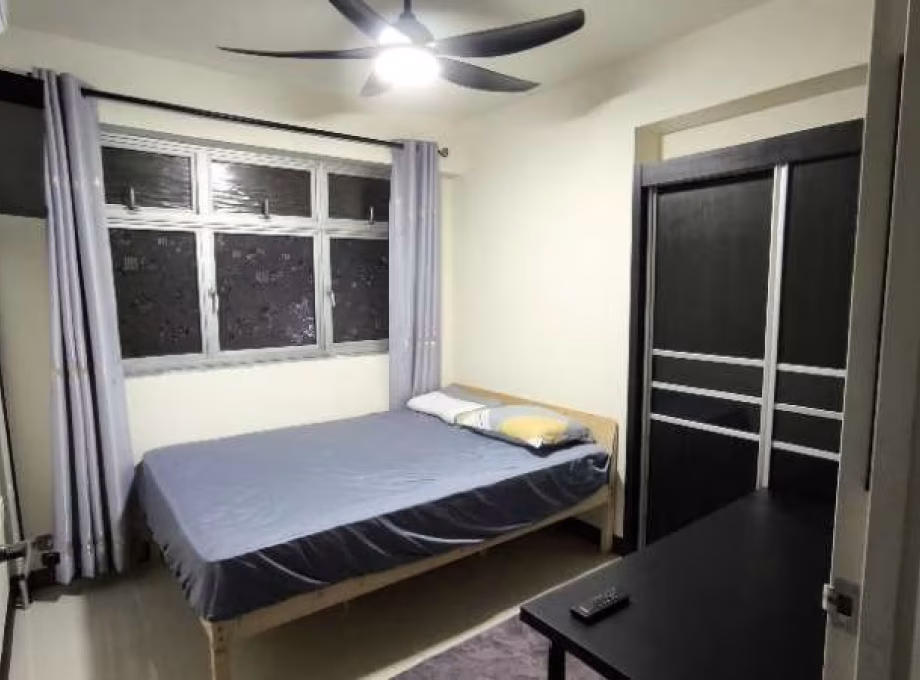 Room Rent • Yishun • 671B Yishun Avenue 4 • S$850 • 3-Room (2 BR) • Common Room Photo