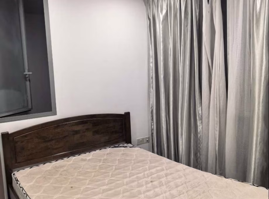 Room Rent • Yishun •  Skies Miltonia • S$1000 • 2-Room (1 BR) • Master Room Photo