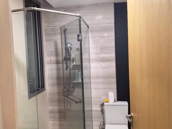 Room Rent • Yishun •  Skies Miltonia • S$1000 • 2-Room (1 BR) • Master Room Photo