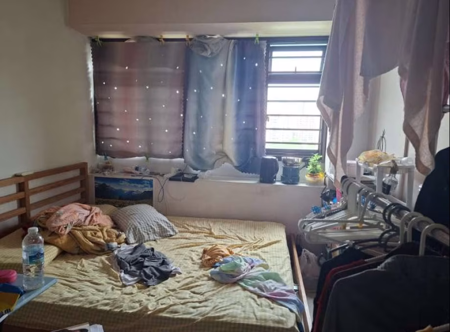 Room Rent • Bedok • 219 Bedok Central • S$700 • 3-Room (2 BR) • Common Room Photo