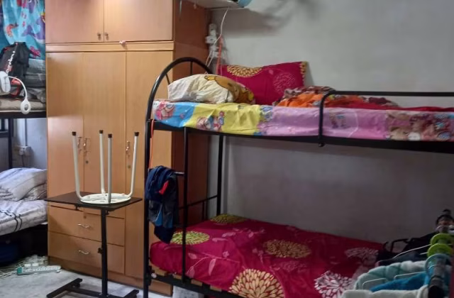 Room Rent • Bedok • 35 Bedok South Avenue 2 • S$500 • 3-Room (2 BR) • Room Sharing