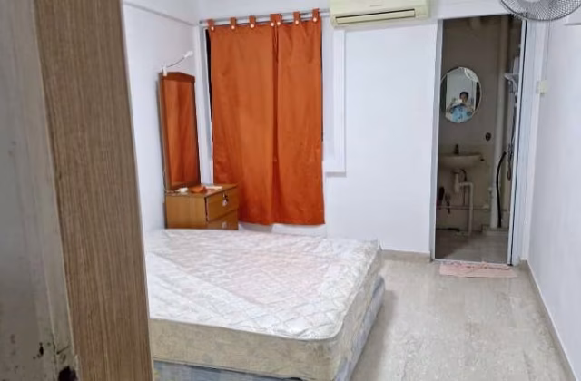 Room Rent • Yishun • 704 Yishun Avenue 5 • S$1300 • 3-Room (2 BR) • Master Room