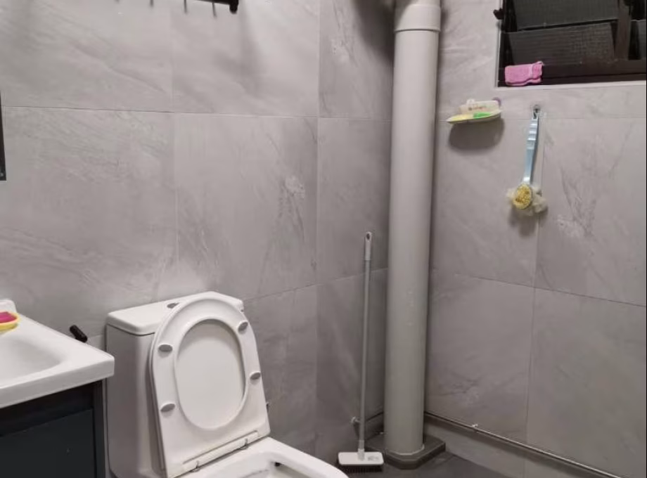 Room Rent • Woodlands • 552 Woodlands Drive 44 • S$800 • 4-Room (3 BR) • Common Room Photo