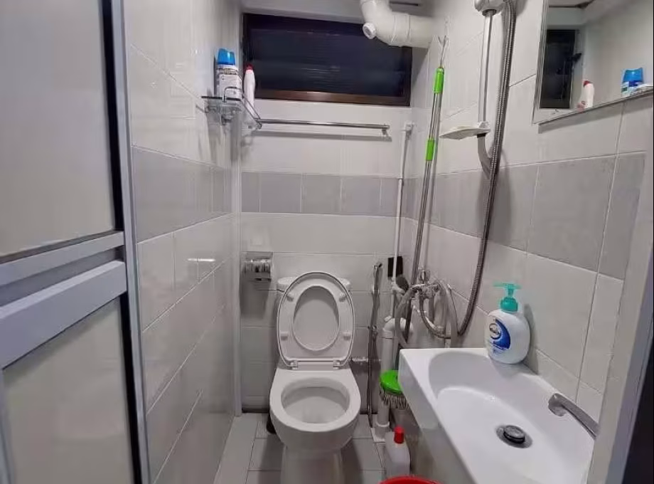 Room Rent • Bedok • 30 New Upper Changi Road • S$1000 • 3-Room (2 BR) • Common Room Photo