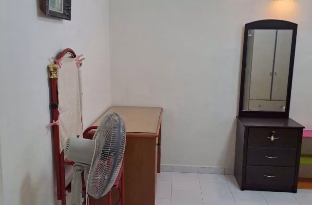 Room Rent • Toa Payoh • 2 Lorong 7 Toa Payoh • S$800 • 3-Room (2 BR) • Common Room