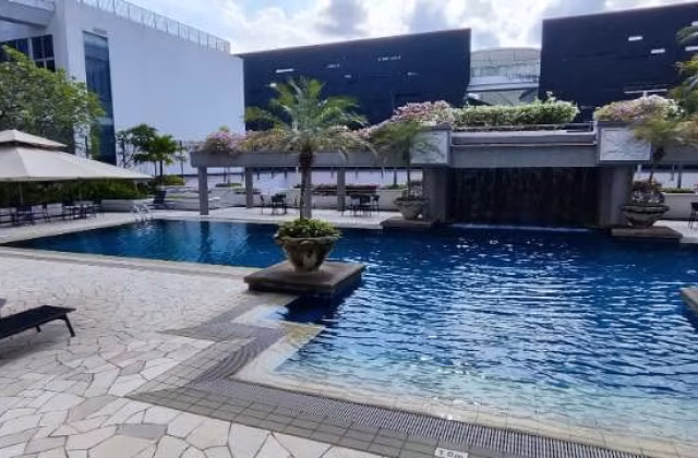 Room Rent • Rochor •  Burlington Square • S$1300 • Apartment • Common Room