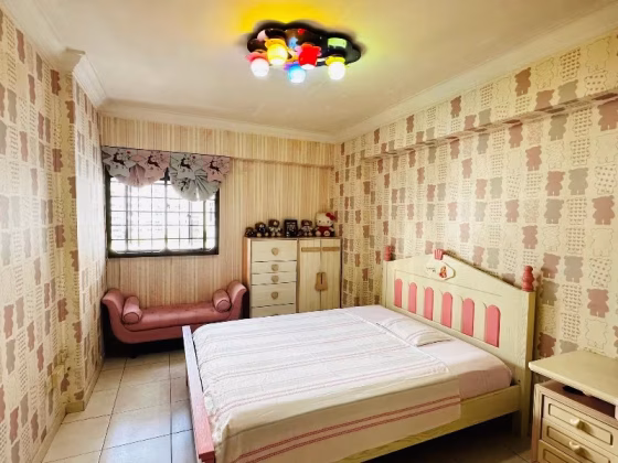 House Sale • Woodlands • 536 Woodlands Drive 14 • S$729000 • 3-Room (2 BR) • 1346ft² / 125m² Photo