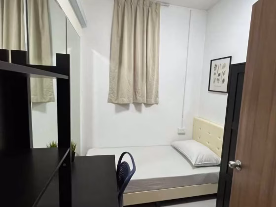 Room Rent • Geylang •  Sims Green • S$1100 • Apartment • Common Room Photo