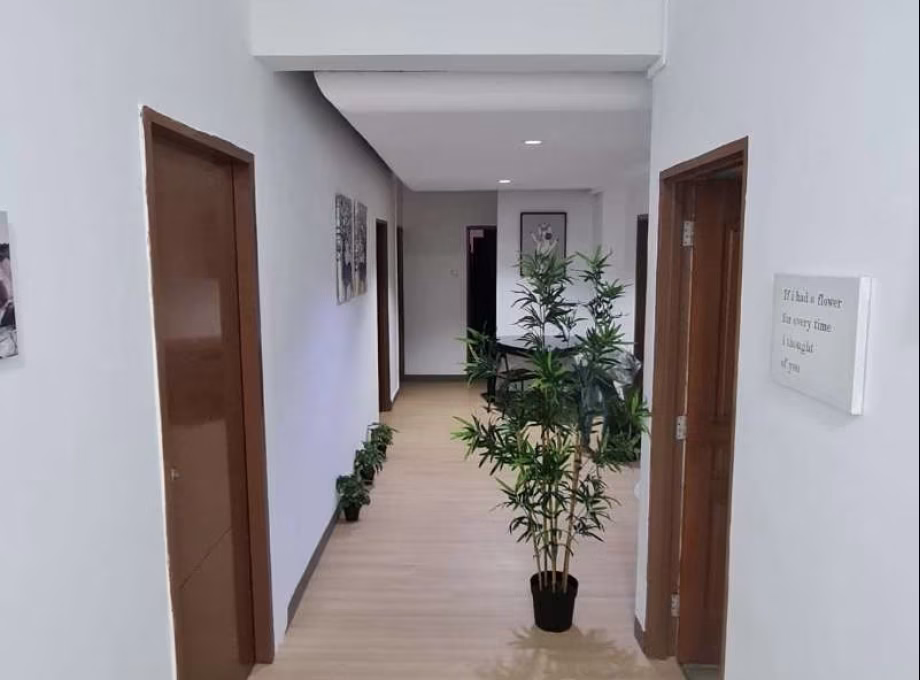 Room Rent • Newton •  Elizabeth Tower • S$2300 • Apartment • Master Room Photo