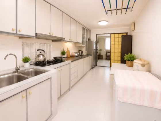 House Sale • Serangoon • 233 Serangoon Avenue 3 • S$650000 • 3-Room (2 BR) • 904ft² / 83m² Photo