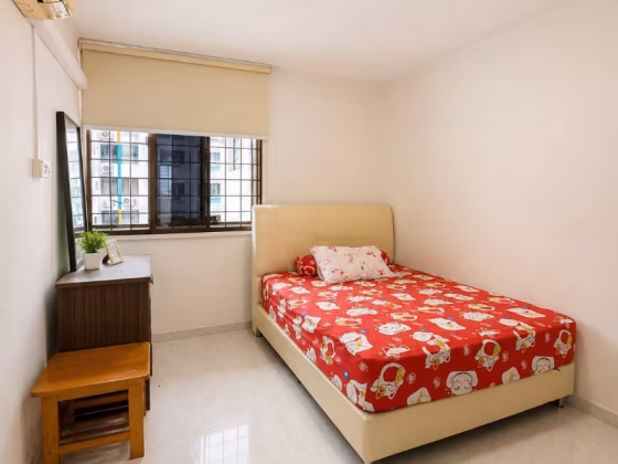 House Sale • Serangoon • 233 Serangoon Avenue 3 • S$650000 • 3-Room (2 BR) • 904ft² / 83m² Photo
