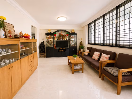 House Sale • Serangoon • 233 Serangoon Avenue 3 • S$650000 • 3-Room (2 BR) • 904ft² / 83m² Photo