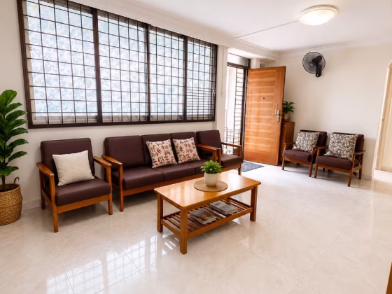 House Sale • Serangoon • 233 Serangoon Avenue 3 • S$650000 • 3-Room (2 BR) • 904ft² / 83m² Photo