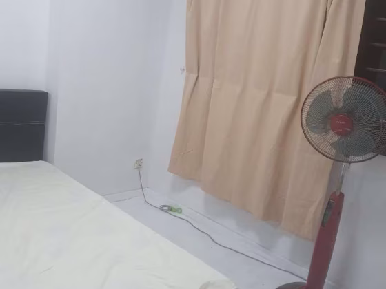 Room Rent • Woodlands • 681B Woodlands Drive 62 • S$950 • Executive HDB • Maid Room Photo