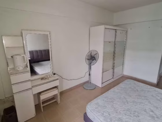 Room Rent • Tampines • 286 Tampines Street 22 • S$1500 • 4-Room (3 BR) • Master Room Photo