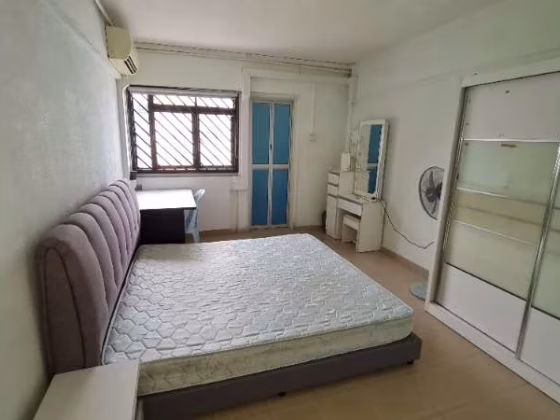 Room Rent • Tampines • 286 Tampines Street 22 • S$1500 • 4-Room (3 BR) • Master Room Photo
