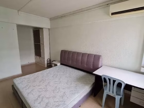 Room Rent • Tampines • 286 Tampines Street 22 • S$1500 • 4-Room (3 BR) • Master Room Photo
