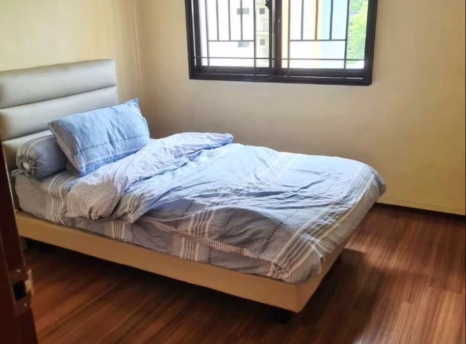 Room Rent • Sengkang • 262C Compassvale Street • S$800 • 3-Room (2 BR) • Common Room Photo