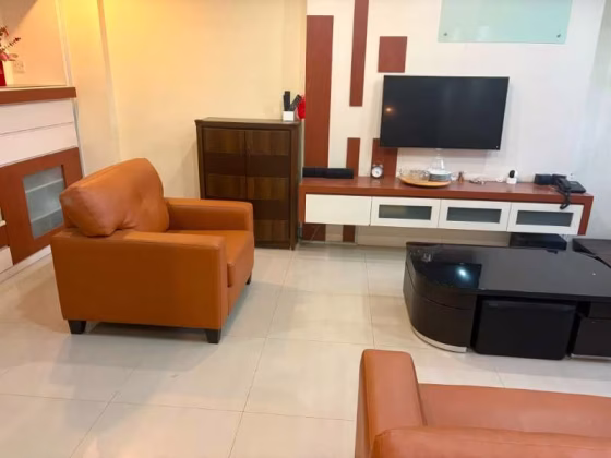 Room Rent • Sengkang • 262C Compassvale Street • S$800 • 3-Room (2 BR) • Common Room Photo