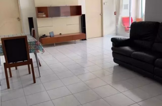 Room Rent • Downtown Core • 161 Bishan Street 13 • S$500 • 5-Room (4 BR) • Common Room